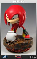 Sonic the Hedgehog: Knuckles the Echnida Statue