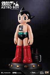 Astro Boy: Deluxe Atom Statue