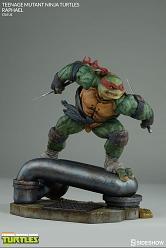 Teenage Mutant Ninja Turtles: Raphael Statue