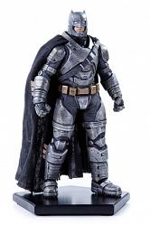 Batman v Superman Dawn of Justice Statue 1/10 Armored Batman 20