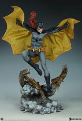 DC Comics: Batgirl Premium Statue