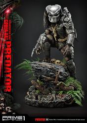 Predator Comics: Deluxe Big Game Cover Art Predator Statue