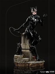 DC Comics: Batman Returns - Catwoman 1:10 Scale Statue