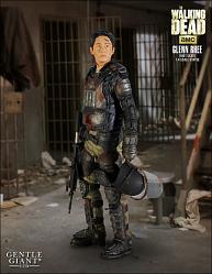 Glenn in Riot Gear - Statue 1:4 - The Walking Dead 45 cm