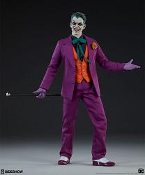 DC Comics: The Joker 1:6 Scale Figure