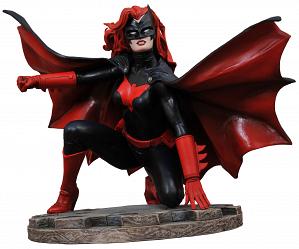 DC Comics Gallery: Batwoman Comic PVC Figure