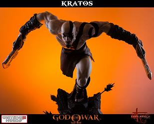 God of War: Lunging Kratos 1/4 scale Statue