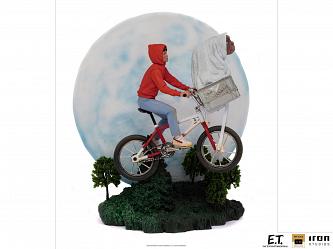 E.T. the Extra-Terrestrial: Deluxe E.T. and Elliot 1:10 Scale St