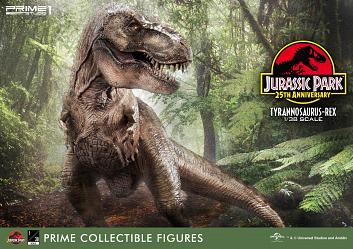 Jurassic Park: Tyrannosaurus Rex 1:38 Scale PVC Statue