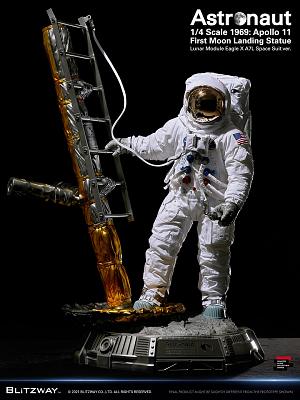 The Real: Astronaut Apollo 11 LM-5 A7L First Moon Landing 1:4 Sc
