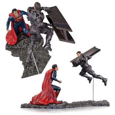 Superman Man of Steel Movie Superman vs. Zod Statue