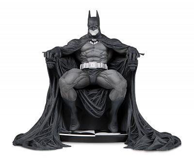 DC Comics: Batman Black and White Statue by Marc Silvestri