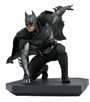 DC Comics Gallery: Injustice 2 - Batman PVC Statue