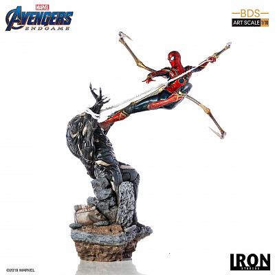 Marvel: Avengers Endgame - Iron Spider vs Outrider 1:10 Scale St