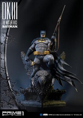 DC Comics: The Dark Knight 3 - The Master Race - Batman Statue