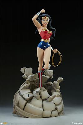 DC Comics: Animated Series - Wonder Woman Statue