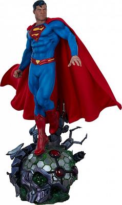 DC Comics: Superman Premium 1:4 Scale Statue