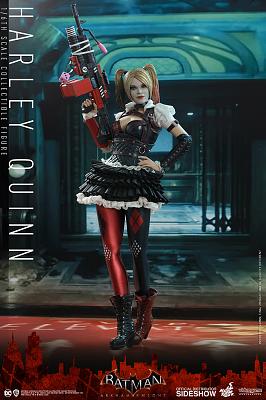 DC Comics: Batman Arkham Knight - Harley Quinn 1:6 Scale Figure