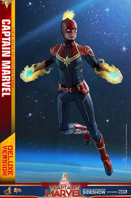 Marvel: Deluxe Captain Marvel 1:6 Scale Figure