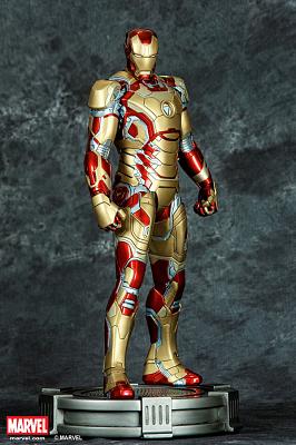 IRON MAN MARK XLII STATUE