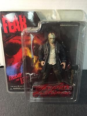 Jason Voorhees Masked 7in Figure Friday 13th Mezco Toys Cinema o