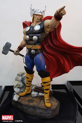 Thor 1/4 Statue XM Studios