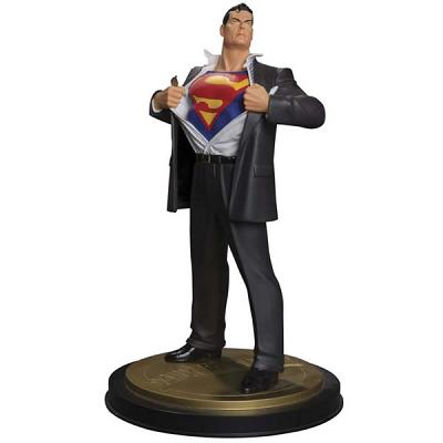 SUPERMAN - Superman Forever #1 Mini Statue