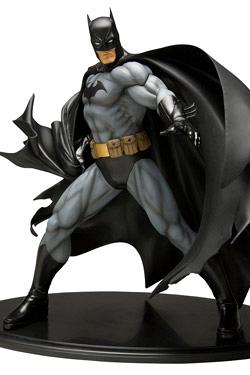 Batman ARTFX Statue 1/6 Black Costume Version 29 cm