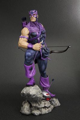 Marvel Classic Avengers Series Fine Art Statue 1/6 Hawkeye 32 cm