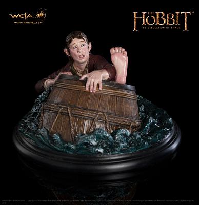 Der Hobbit Smaugs Einöde Statue Bilbo Beutlin Fass-Reiter 7 cm