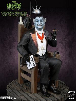 The Munsters Maquette Grandpa Munster Deluxe 28 cm