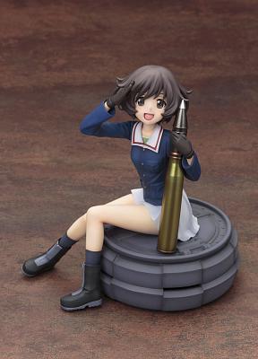 Girls und Panzer Ani Statue 1/8 Yukari Akiyama 14 cm