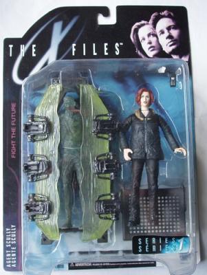 X-Files Scully with CryoPod